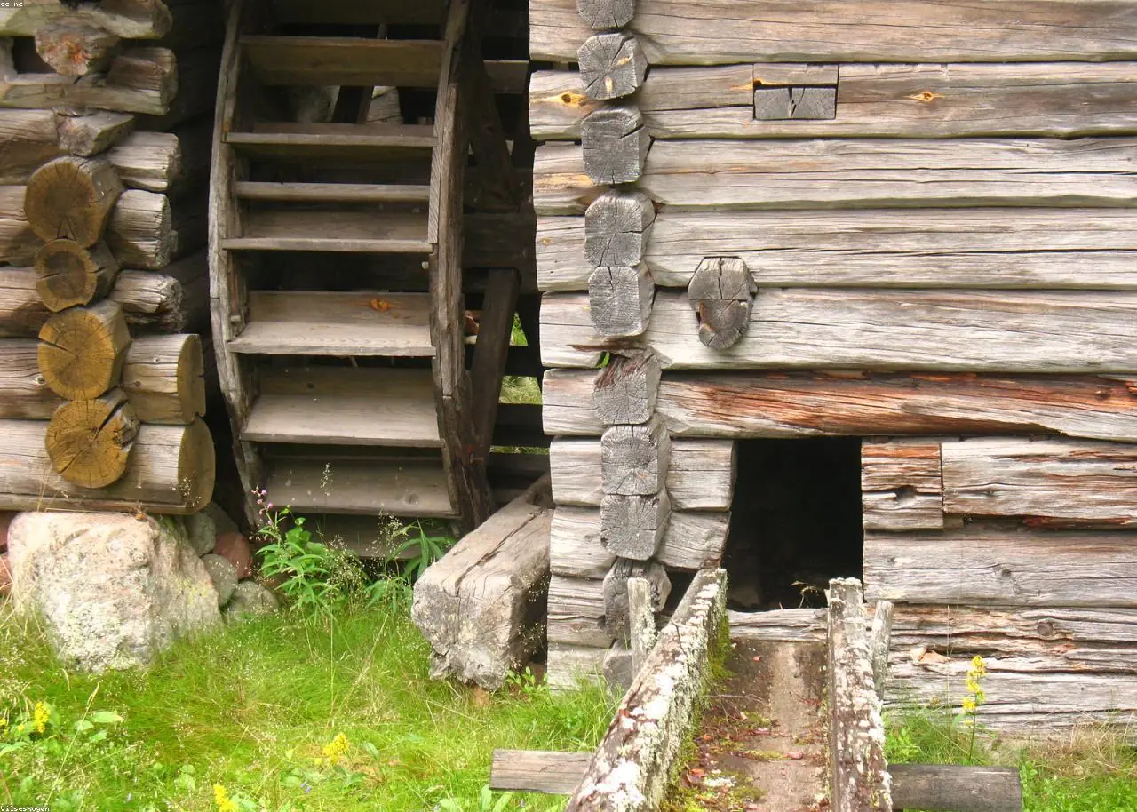 Timber Retreat — view 3